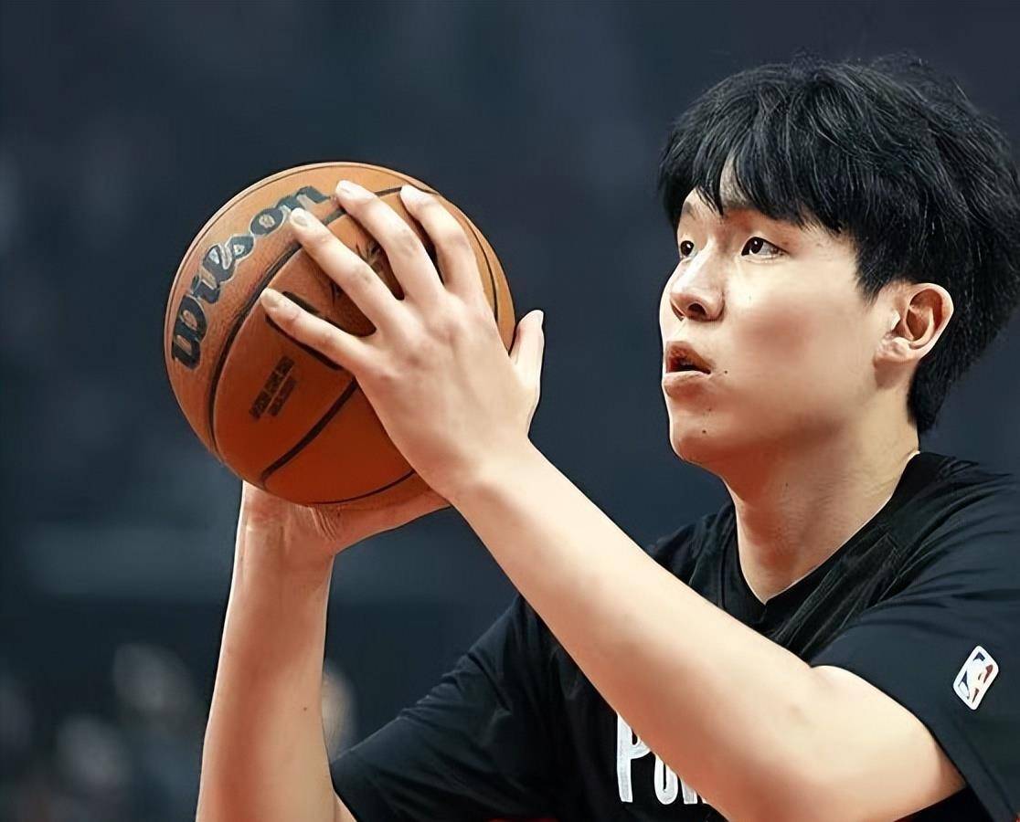 九游体育-CBA常规赛今晚走向成谜;瓦伦西亚造点机会;悬念犹存;心理建设被强调的简单介绍