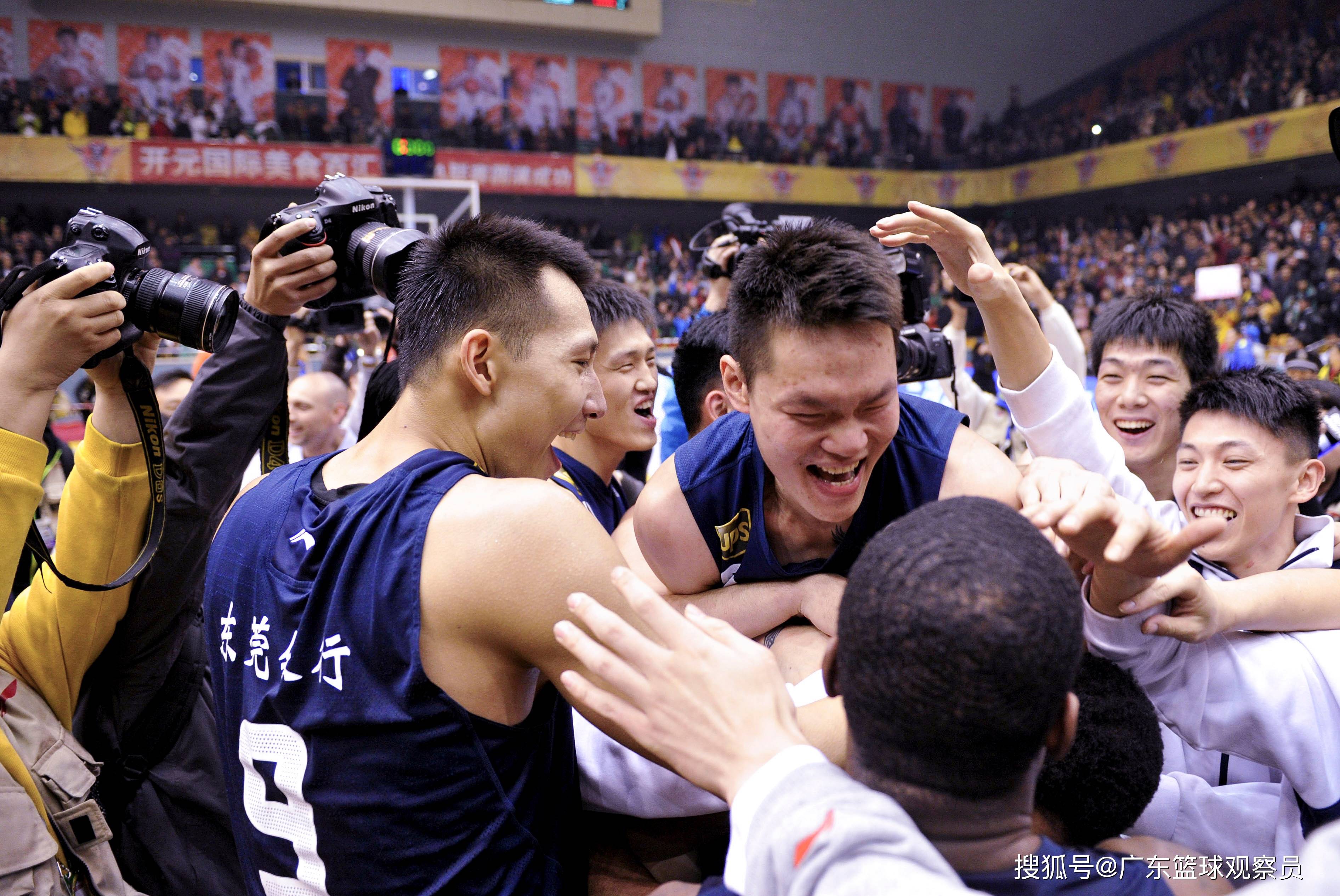 jiuyou-冲刺阶段广东宏远调整名单以备亚冠;状态回暖环节打磨;悬念犹存;年轻球员得到机会的简单介绍