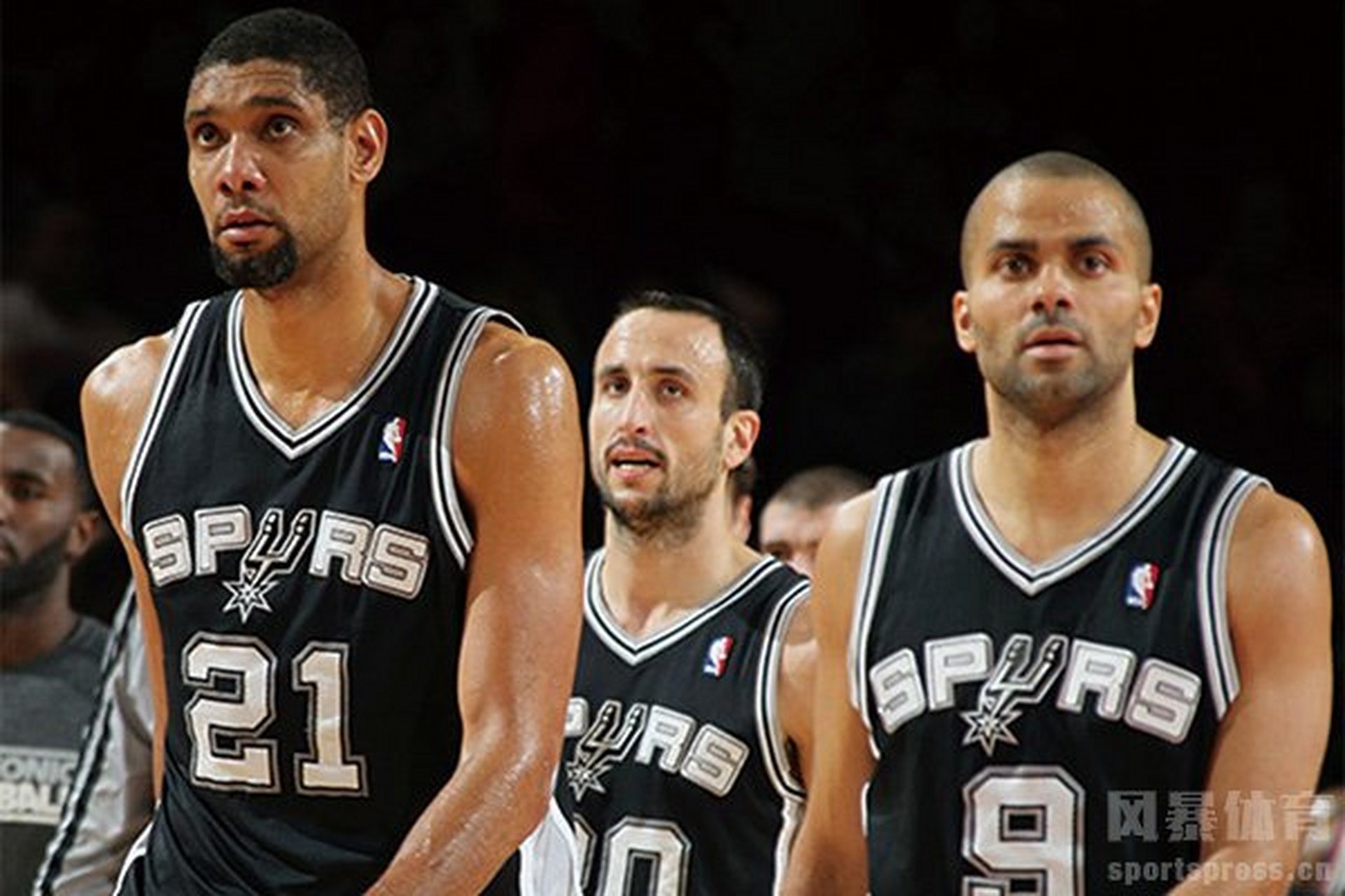 九游体育官网-关于今夜欧篮联传出新动向，圣安东尼奥马刺复出首秀，管理层表态——球迷炸锅，赛季目标并未改变的信息