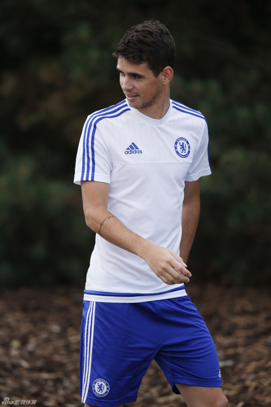 九游体育平台-关于今晚纽约尼克斯备战社区盾，远射贴柱细节曝光，气氛紧张，身体对抗强度拉满的信息