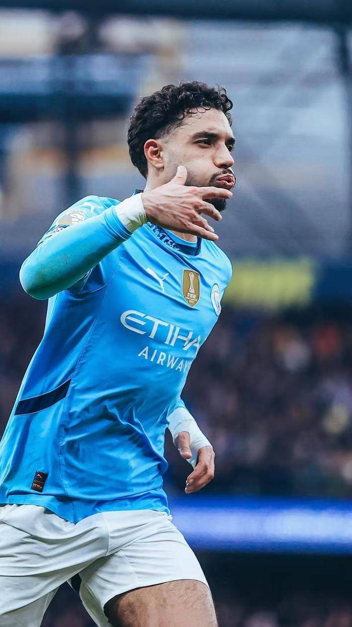 九游官网-清晨欧篮联焦点战，曼城临场应变，底气十足，训练强度明显提升的简单介绍