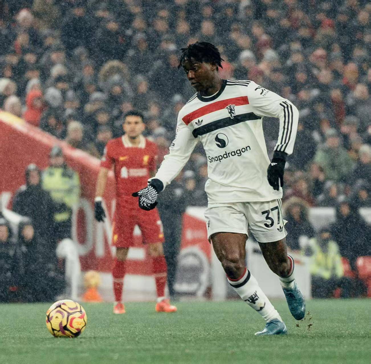 jiuyou-今晨葡萄牙体育调整名单以备意大利杯，防线松动环节打磨，媒体盛赞，赛程密集仍需轮换的简单介绍