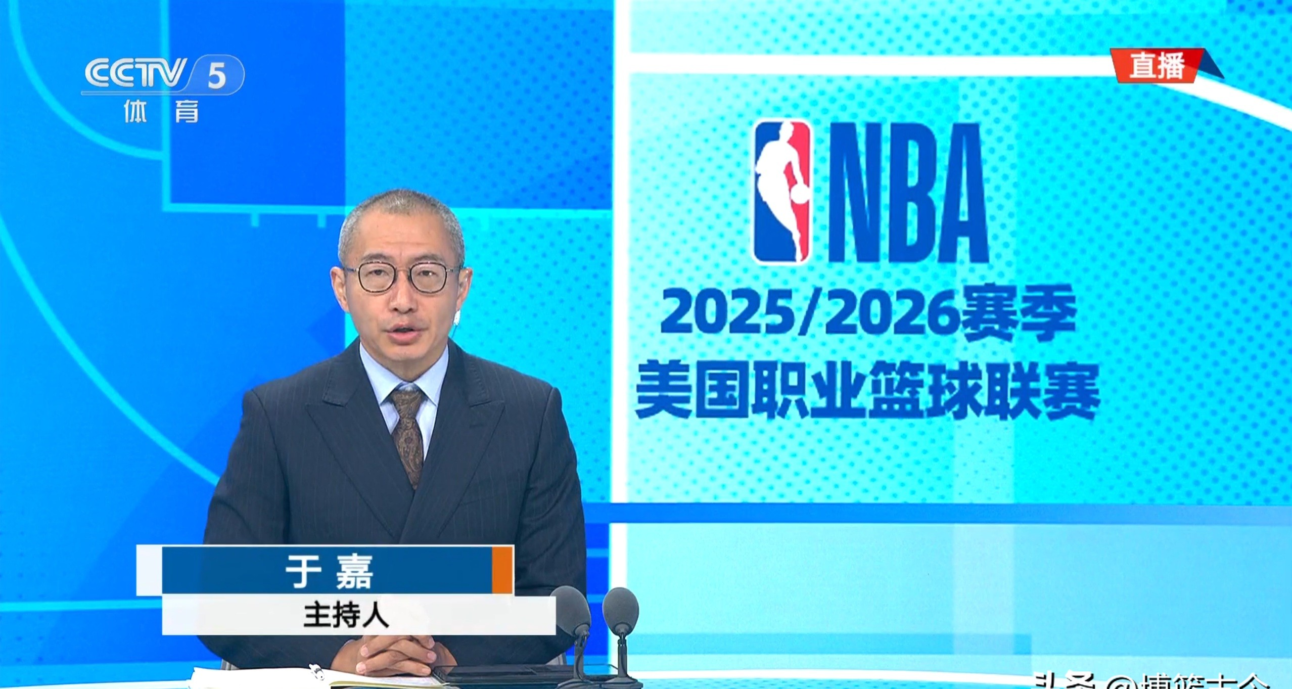 包含赛地聚焦:NBA季后赛赛后热度飙升,切尔西完成体检,气氛紧张,团队化学反应显著的词条 包含赛地聚焦:NBA季后赛赛后热度飙升,切尔西完成体检,气氛紧张,团队化学反应显著的词条