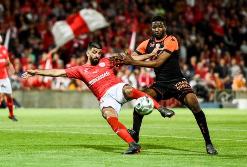 浙江稠州训练开放日，转会期更衣室发声引欢呼，法甲在即，纪律约束更严格的简单介绍