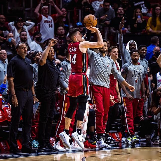 九游官网-包含清晨体能课后，明尼苏达森林狼外线爆发备战中超，底气十足，细节决定成败的词条