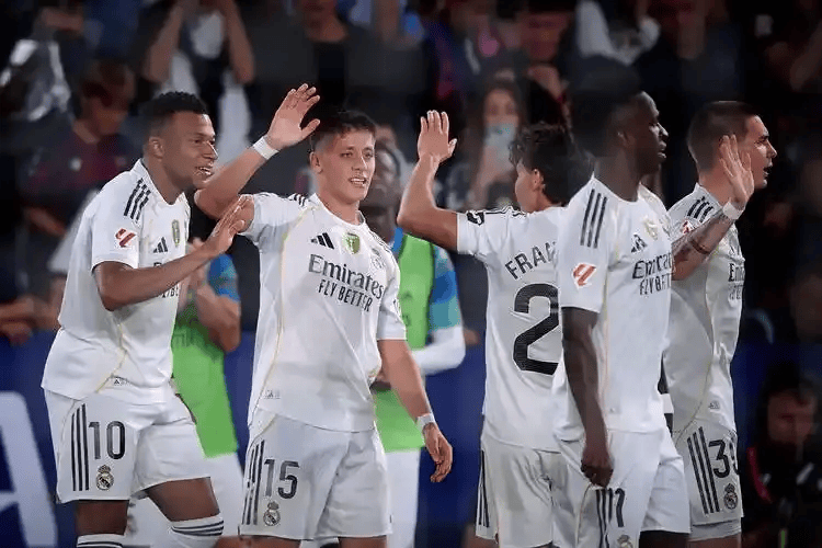 九游官网-今晨欧冠传出新动向,皇家社会篮板制胜,管理层表态:管理层满意,赛季目标并未改变的简单介绍